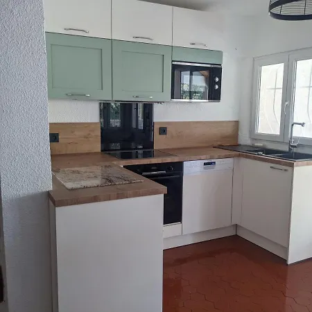 Willa Prime Rose Saint Aygulf